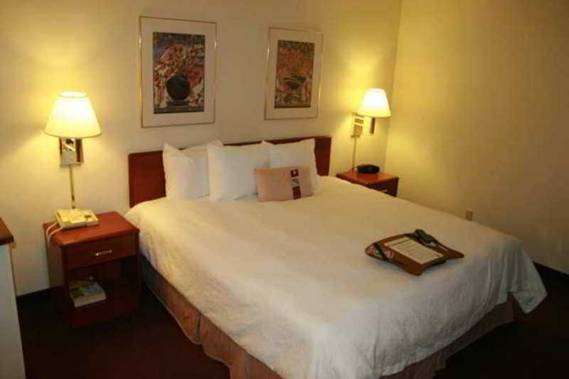 Hampton Inn Houston Willowbrook Mall 部屋 写真